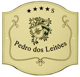 Targa bisellata in ottone con logo. Mod. Praga. Dim: 400x400x4 mm