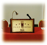 Podio leggio per conferenze in legno. Mis: 600x520x1300 mm